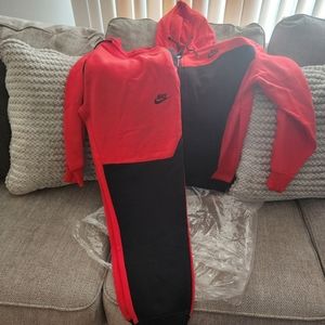 Nike sweatsuit